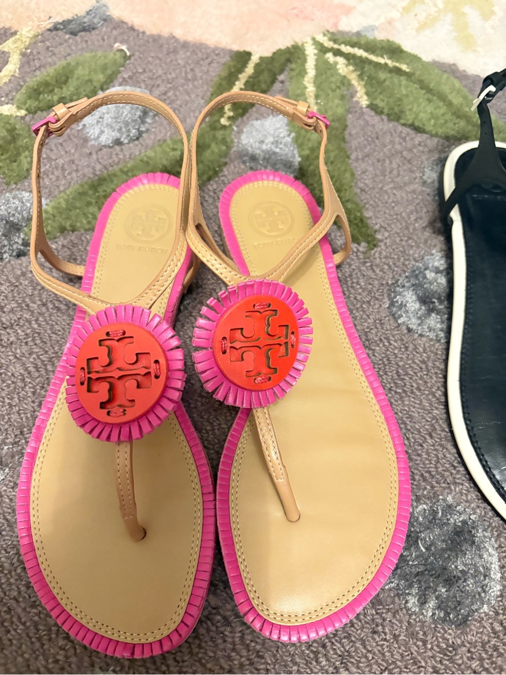 Tory Burch miller Pink orange Tan Fringe Thong Sandals size 6.5 like new